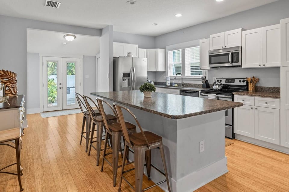 Fully Equipped kitchen with everything that you need to cook a great meal