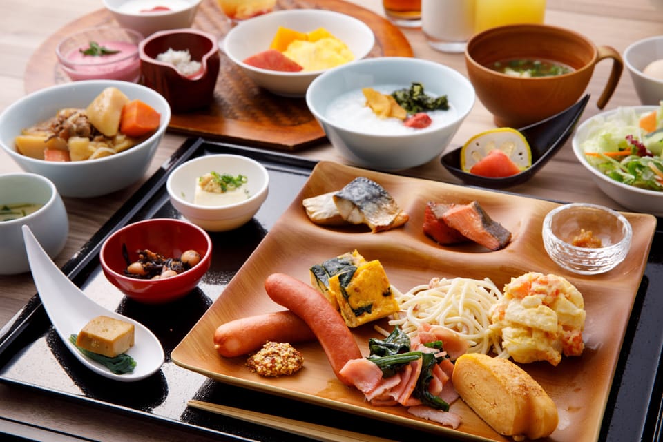 Daily buffet breakfast for a fee