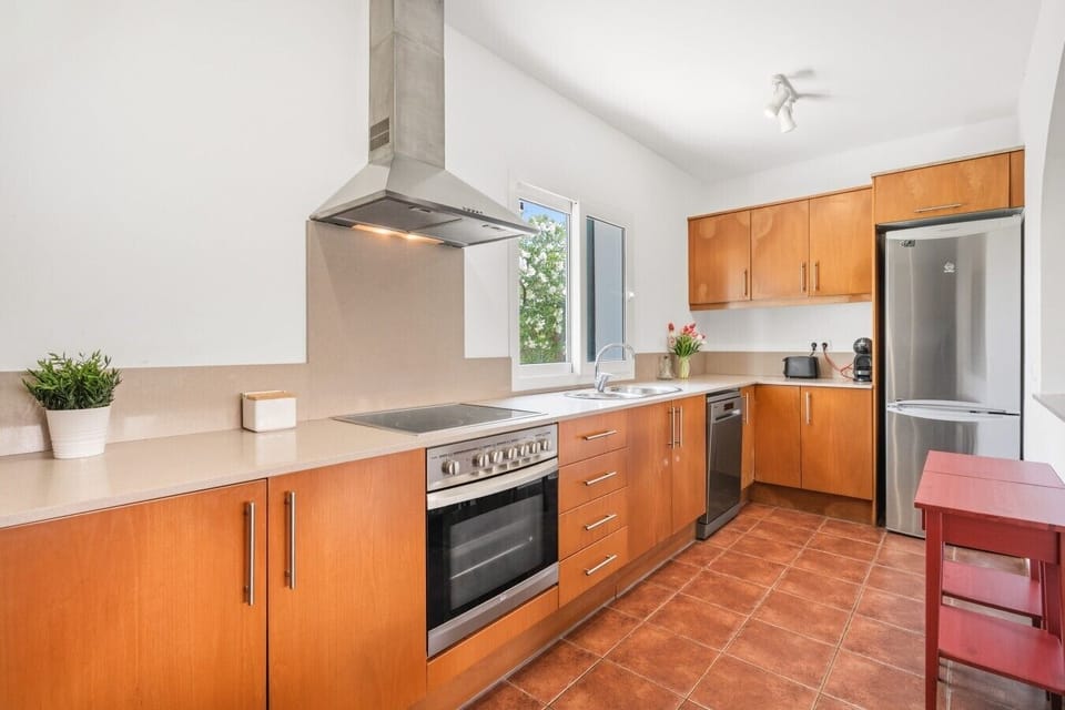 Villa 589, 12