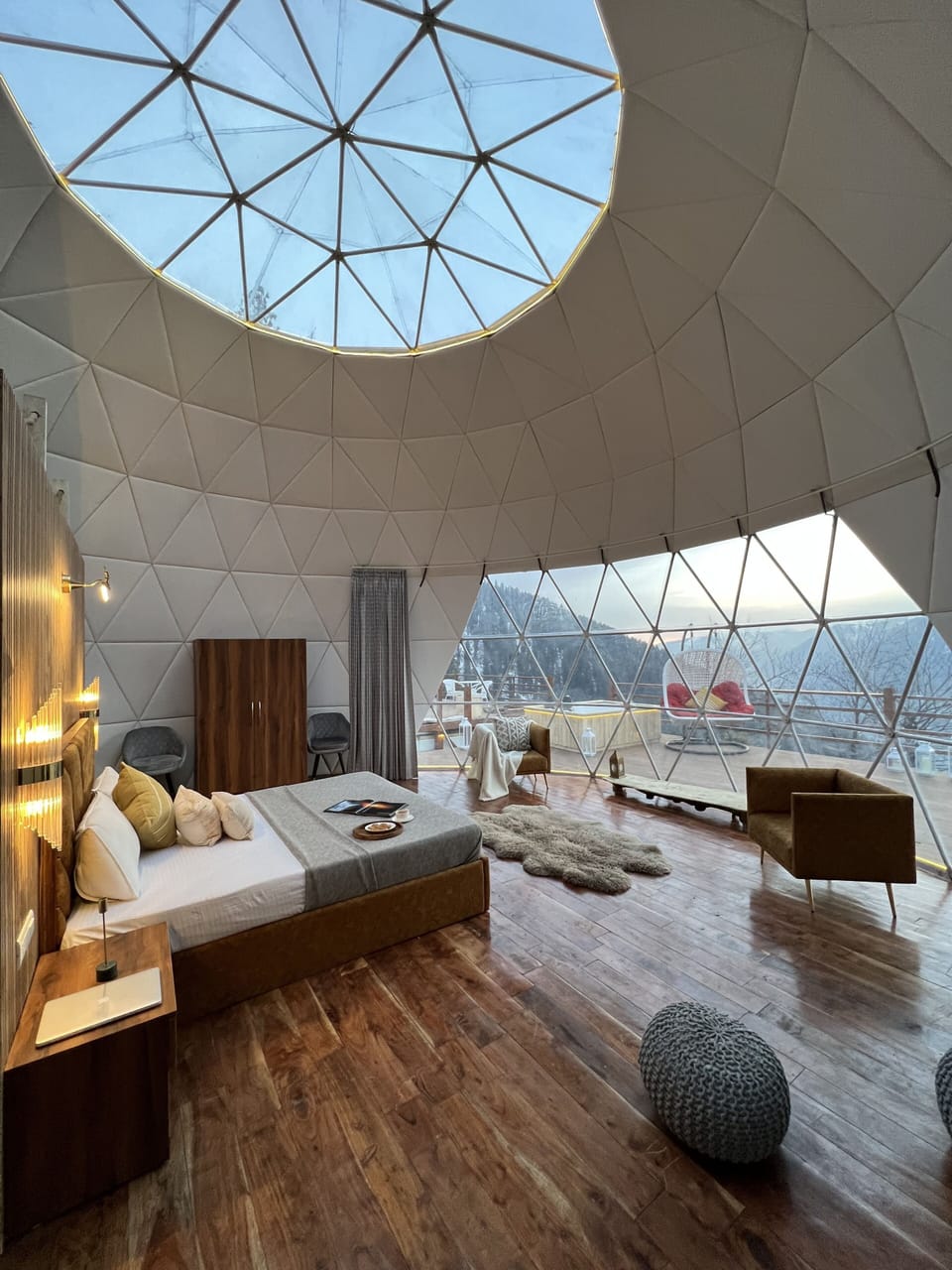 Luxury Room | Premium bedding, desk, laptop workspace, free WiFi