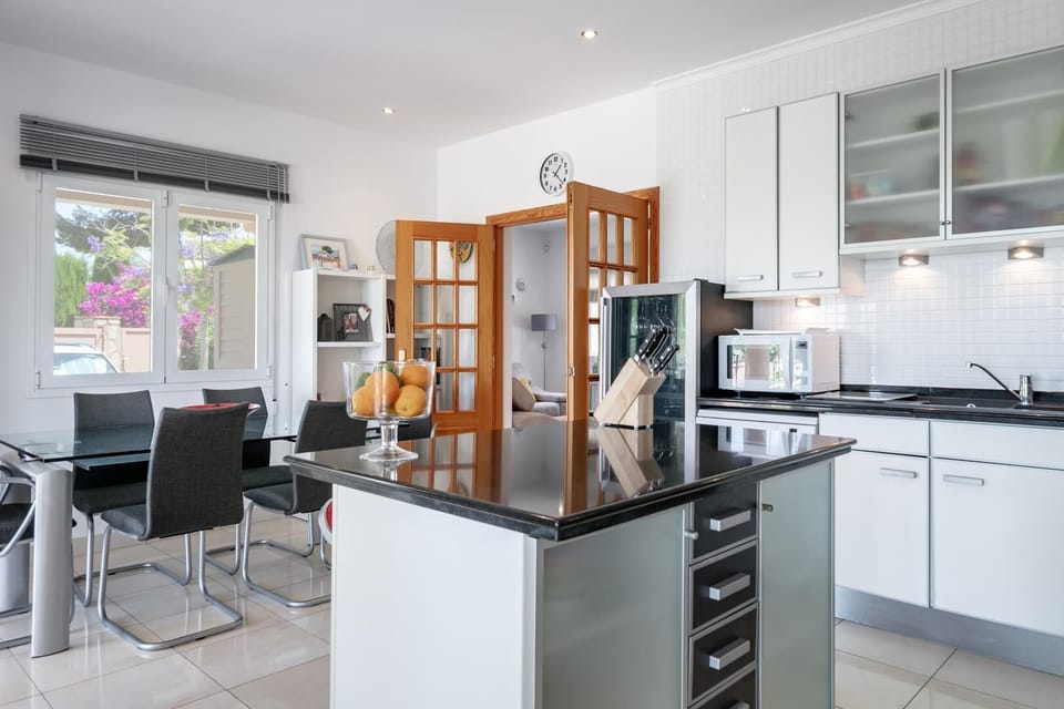 Open kitchen