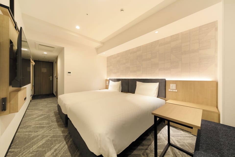 Superior Twin Room, Non Smoking | Down comforters, in-room safe, laptop workspace, free WiFi