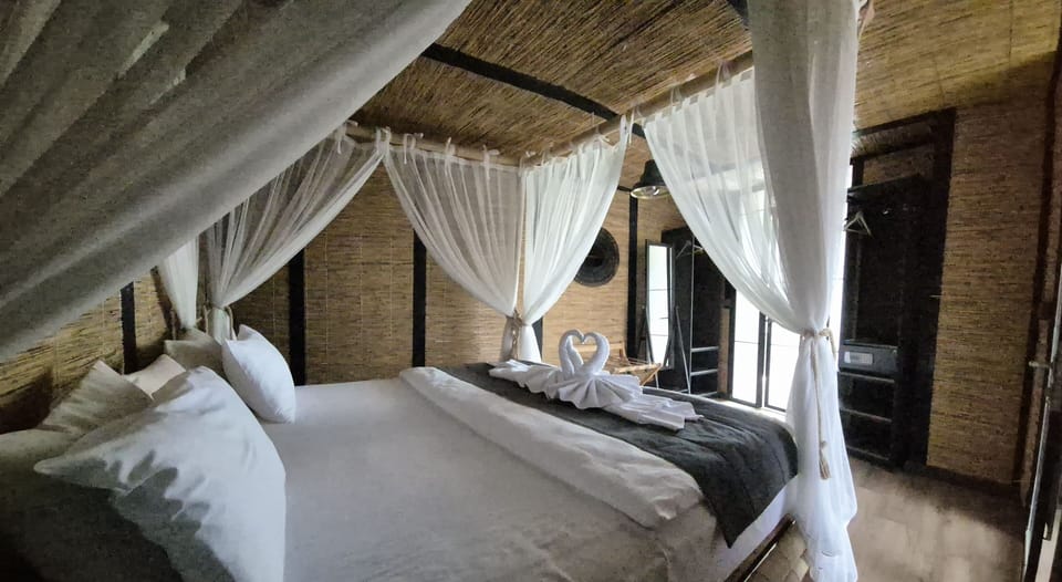 Deluxe Bungalow, Garden View | Premium bedding, memory foam beds, minibar, in-room safe
