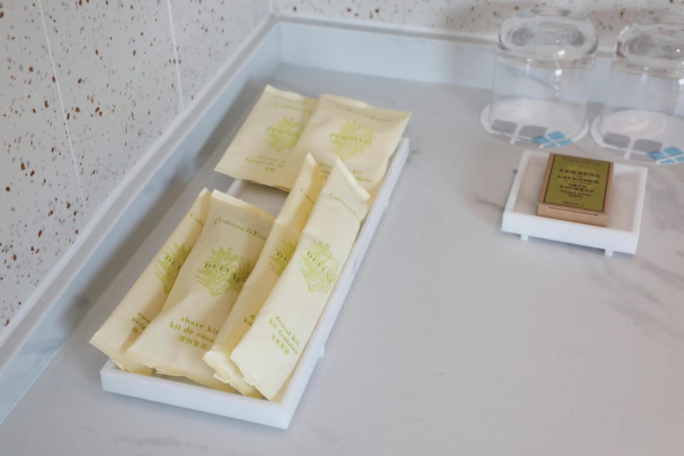 Room, 1 King Bed, Accessible | Bathroom | Free toiletries, hair dryer, towels, soap