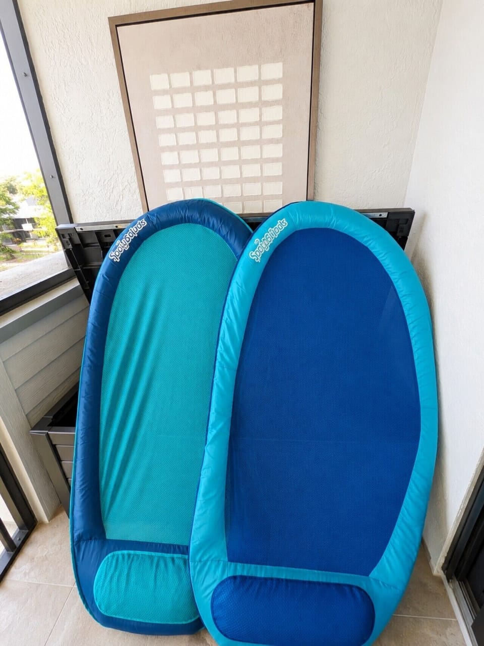 Pool/beach floats avaiable in Lanai storage for your use.