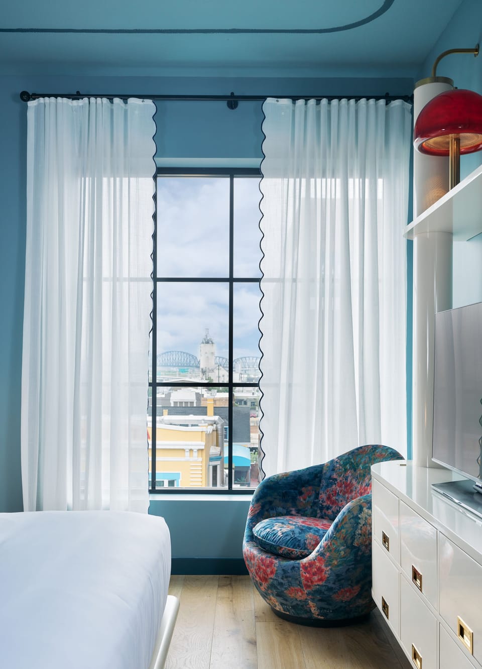 Hypo-allergenic bedding available, in-room safe, desk, laptop workspace