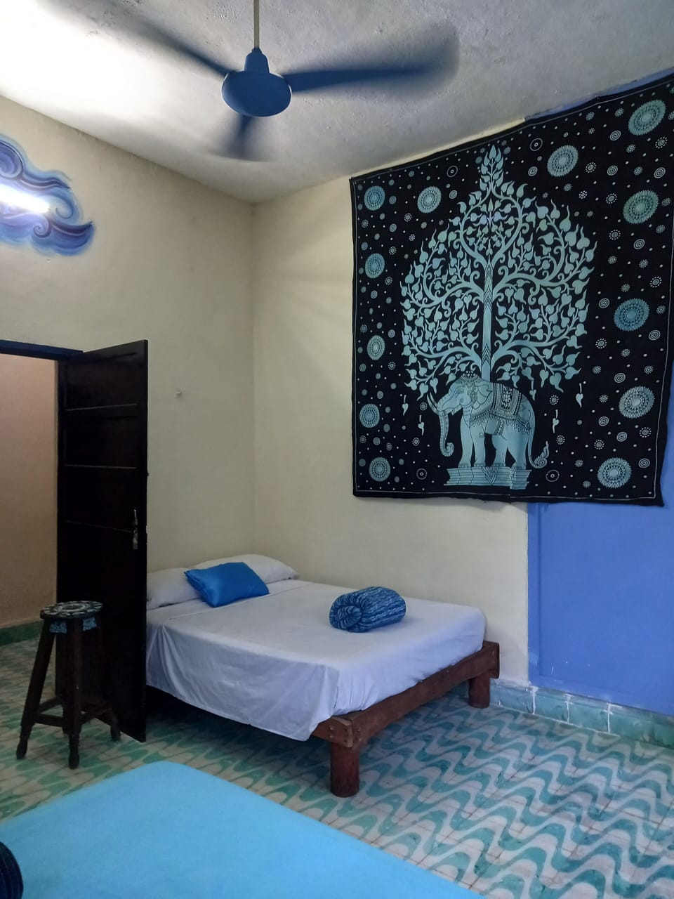 Economy Room | Individually decorated, desk, free WiFi