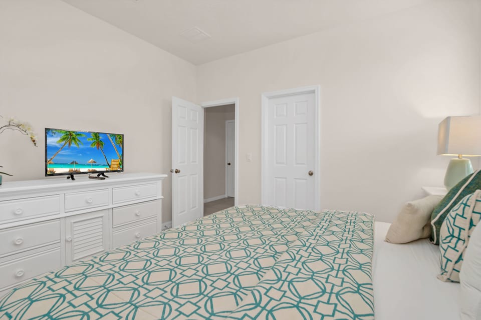 1210YorkshireCt,WestHaven_23