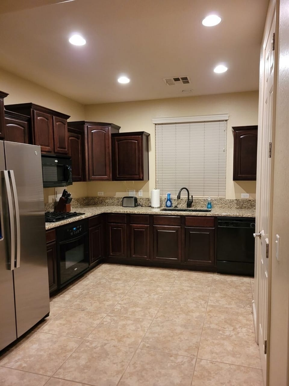 Large Kitchen with Large Pantry