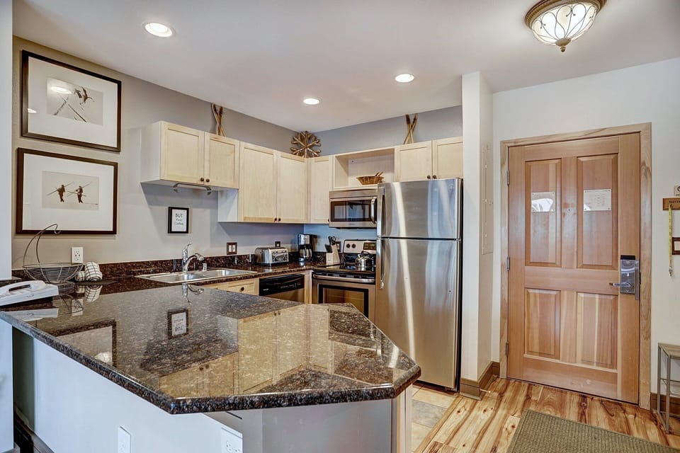 Indoors, Kitchen, Flooring, Floor, Sink Faucet