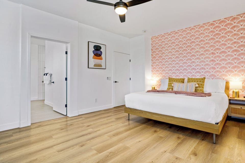 Cozy master bedroom with spacious master bedroom