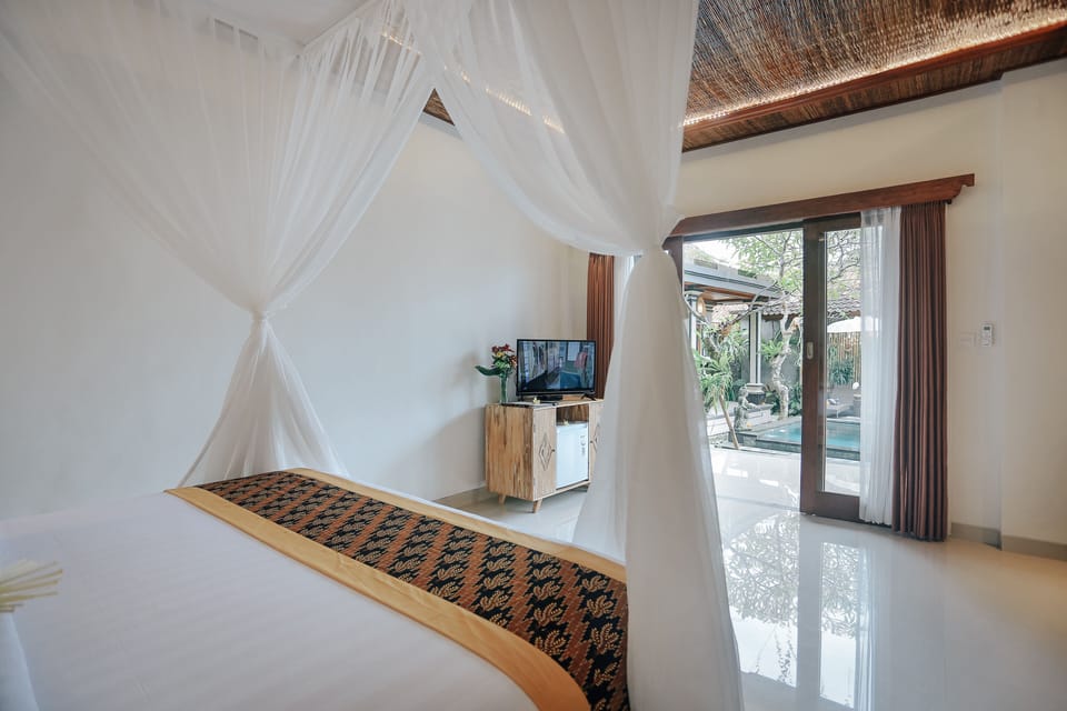 Superior Room | 1 bedroom, individually decorated, individually furnished, desk