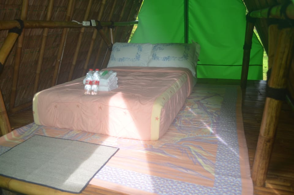 Tent | Individually furnished, free WiFi