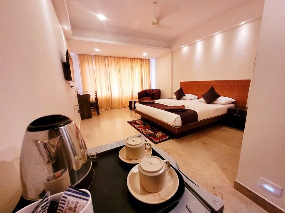Standard Double Room | Egyptian cotton sheets, premium bedding, down comforters, pillowtop beds