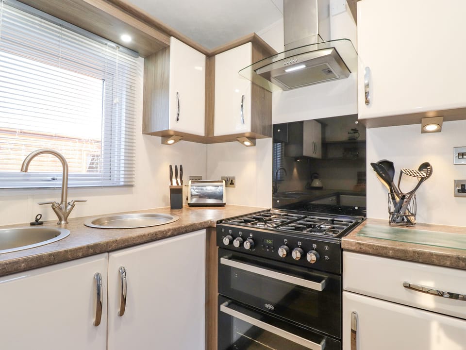 Fridge, dishwasher, electric kettle, toaster