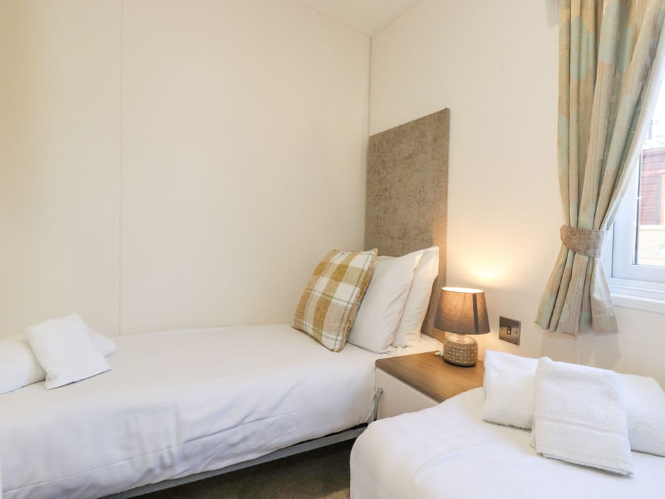 2 bedrooms, individually decorated, individually furnished, free WiFi