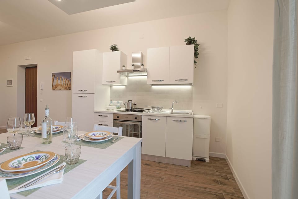 Shared fridge, electric kettle, highchair