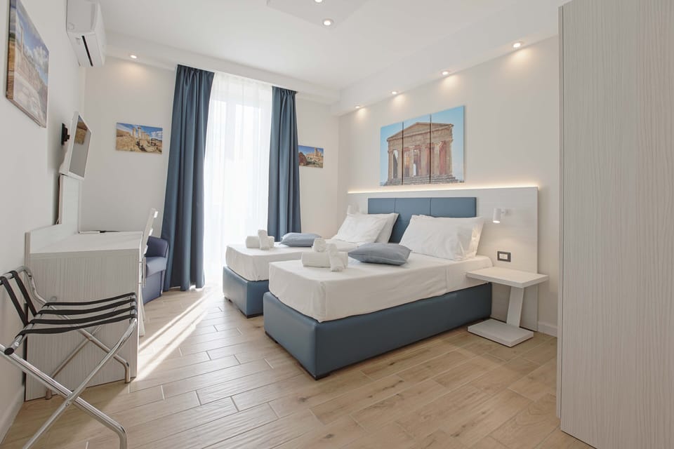 Premium bedding, down comforters, pillowtop beds, in-room safe