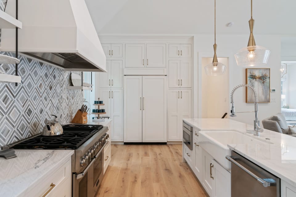 House, 6 Bedrooms | Private kitchen | Coffee/tea maker, fridge, oven, toaster