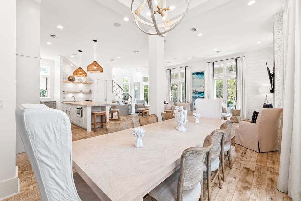 House, 6 Bedrooms | Dining