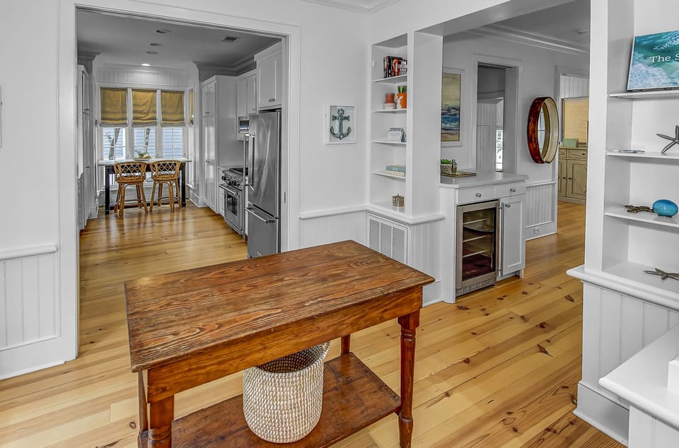 Cottage, 3 Bedrooms | Private kitchen | Fridge, oven, coffee/tea maker, toaster