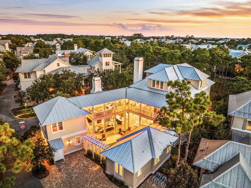 House, 5 Bedrooms | Exterior