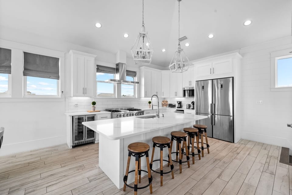 House, 5 Bedrooms | Private kitchen | Fridge, oven, coffee/tea maker, toaster