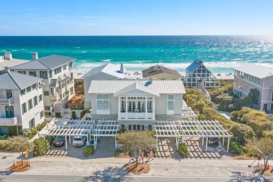 House, 4 Bedrooms | Beach | On the beach