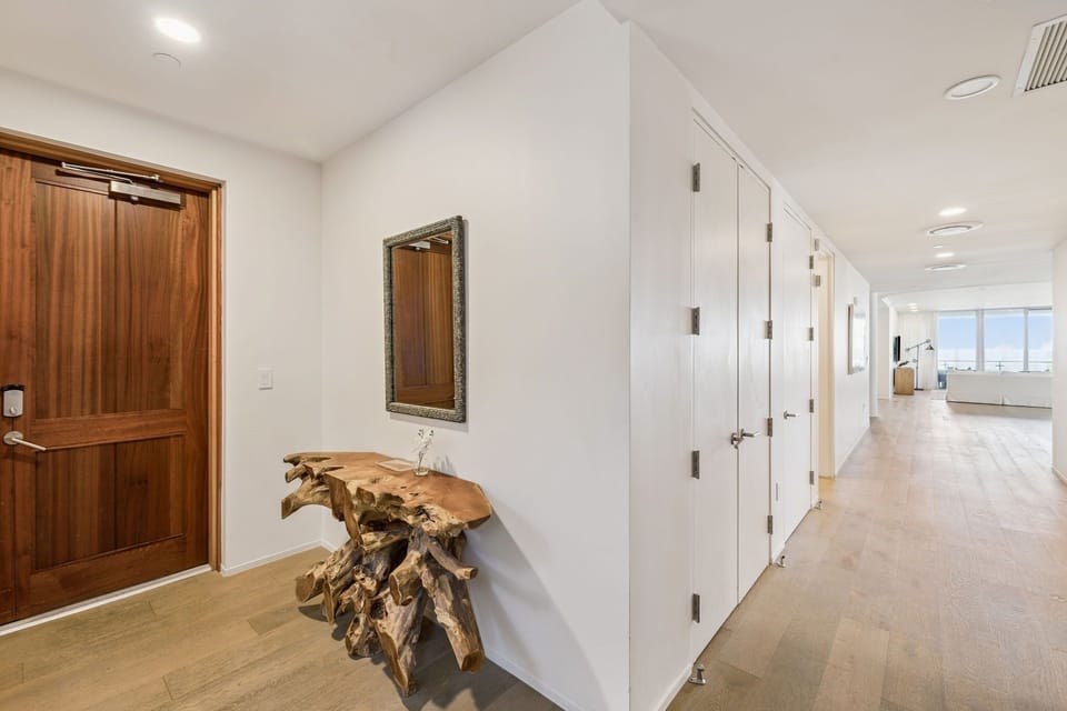 Condo, 3 Bedrooms | Interior
