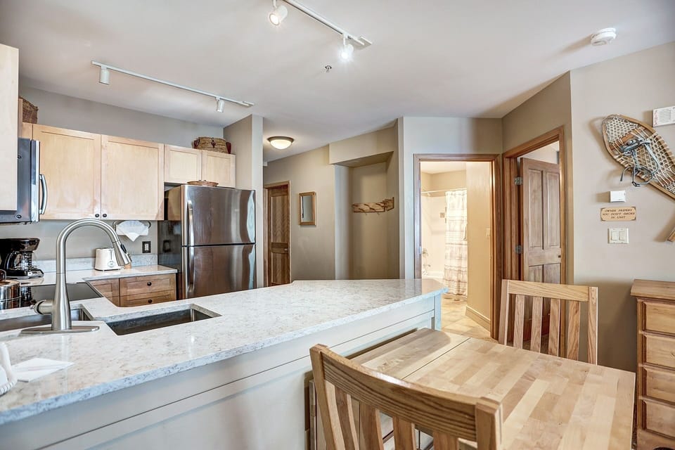 Condo, 2 Bedrooms | Private kitchen | Coffee/tea maker, fridge, oven, toaster