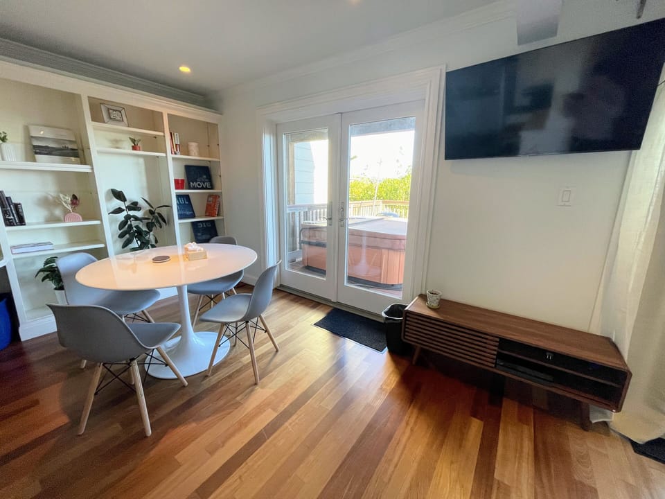 Dining nook with a view