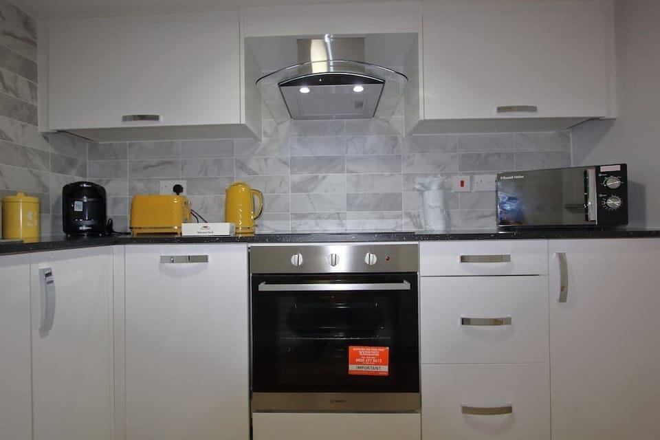 Kitchen (2)
