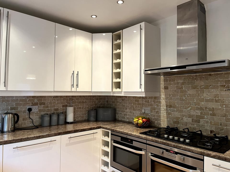 Fridge, dishwasher, electric kettle, toaster