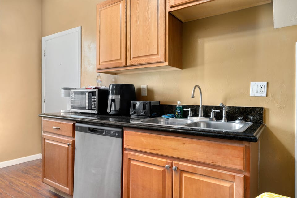 Kitchenette! 