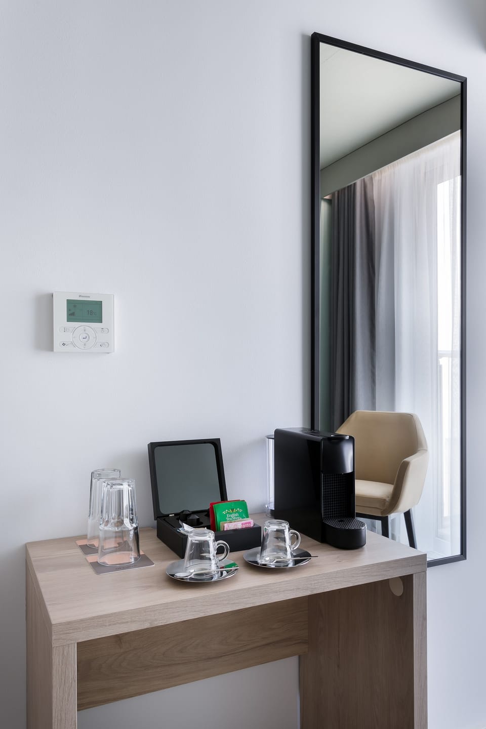 Standard Twin Room | Minibar, desk, free WiFi, bed sheets