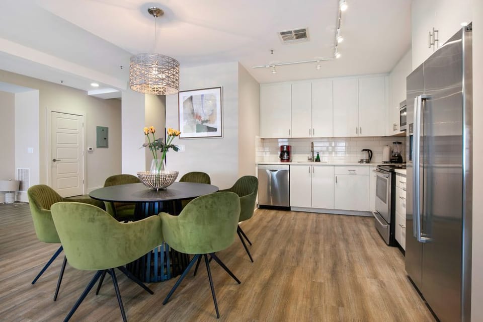 Dining area / Kitchen