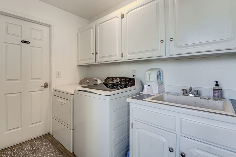 Washer & Dryer