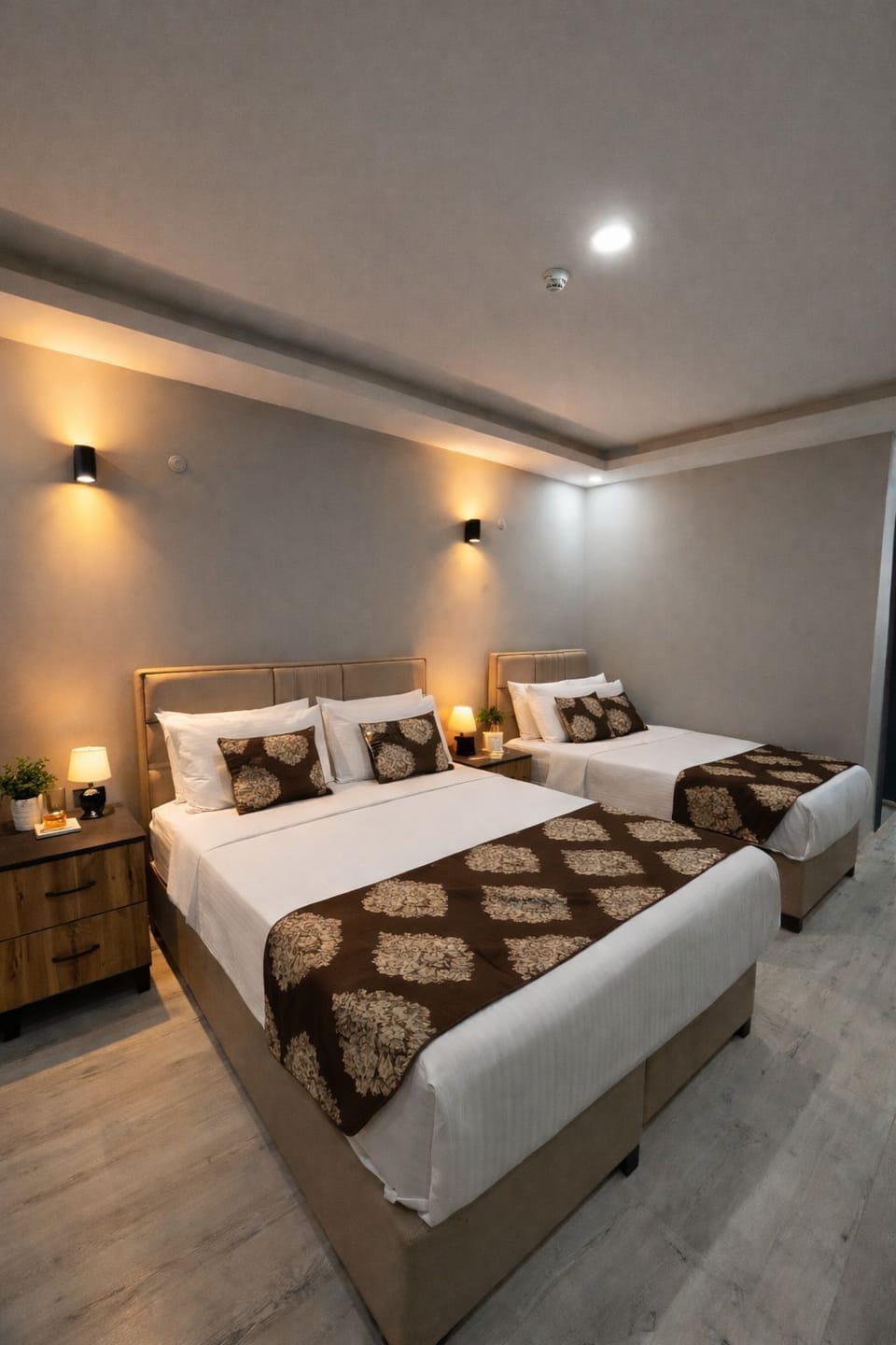 Premium bedding, minibar, free WiFi, bed sheets