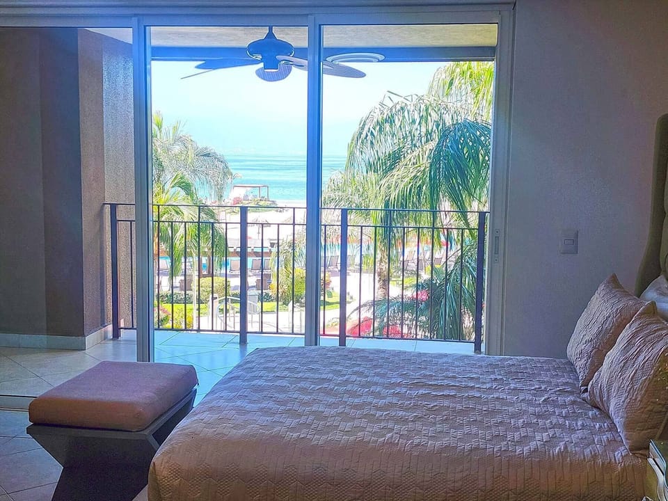 Deluxe Condo | 2 bedrooms, in-room safe, free WiFi