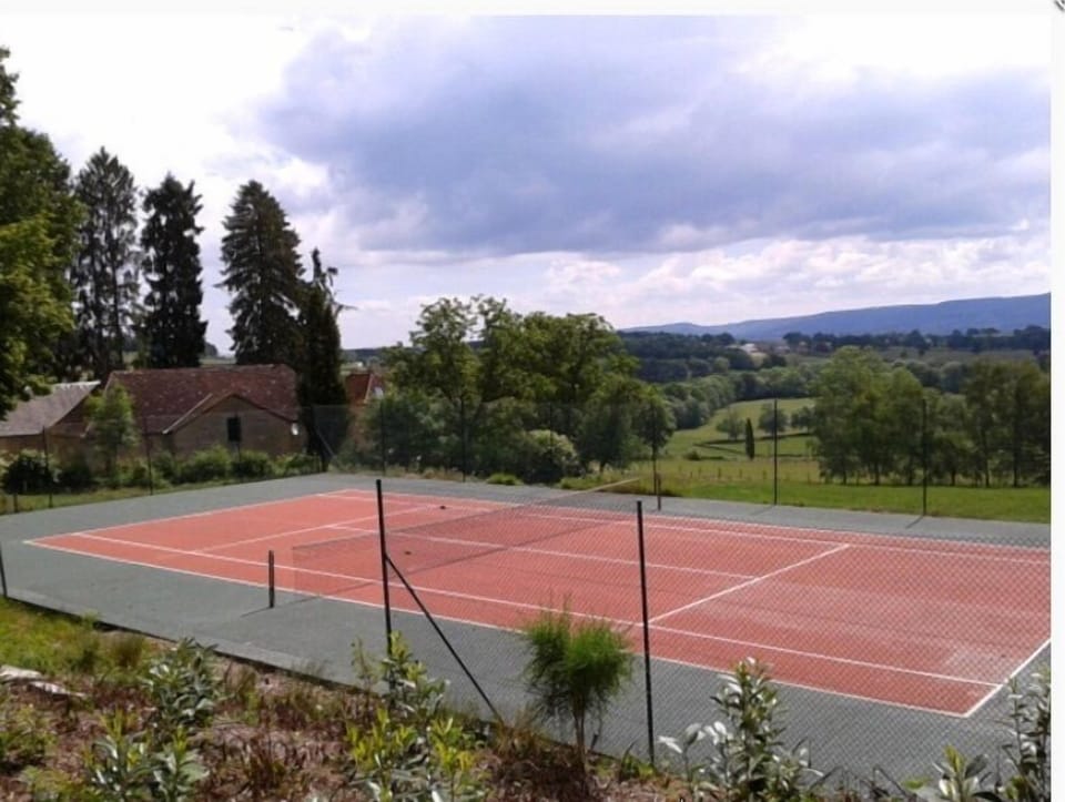 Sport court