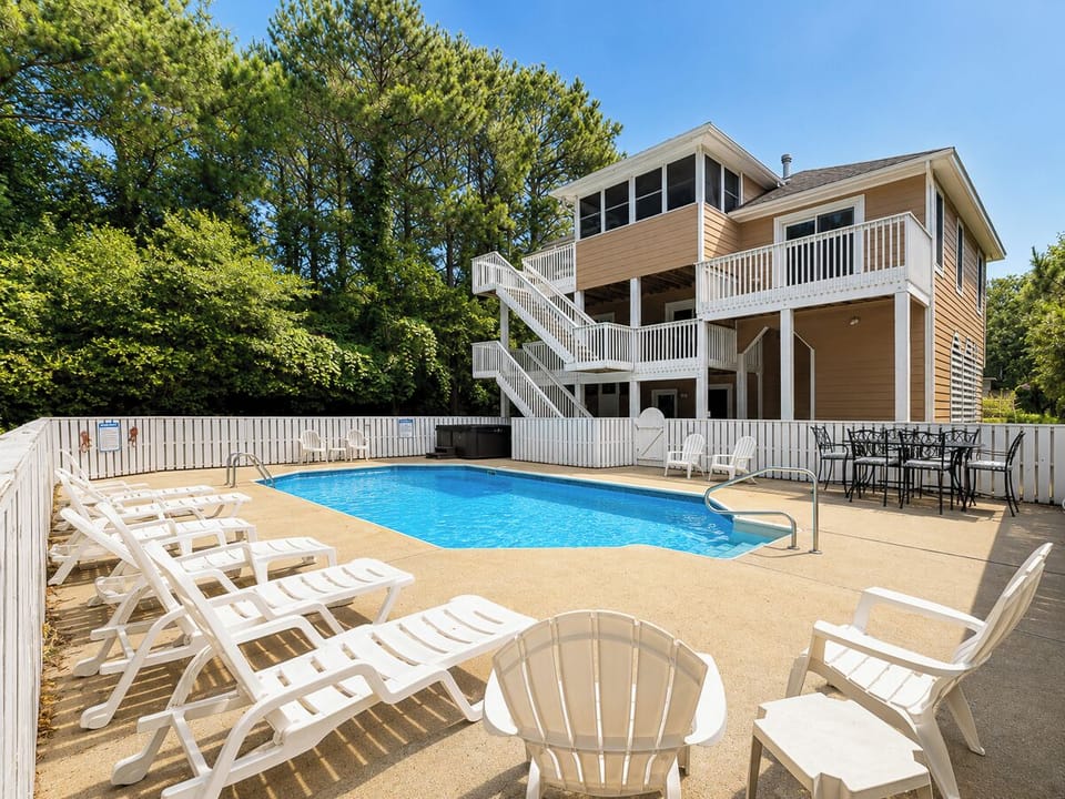 Private Pool 2026