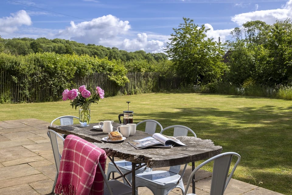 1 Manor Farm Cottage Garden - StayCotswold