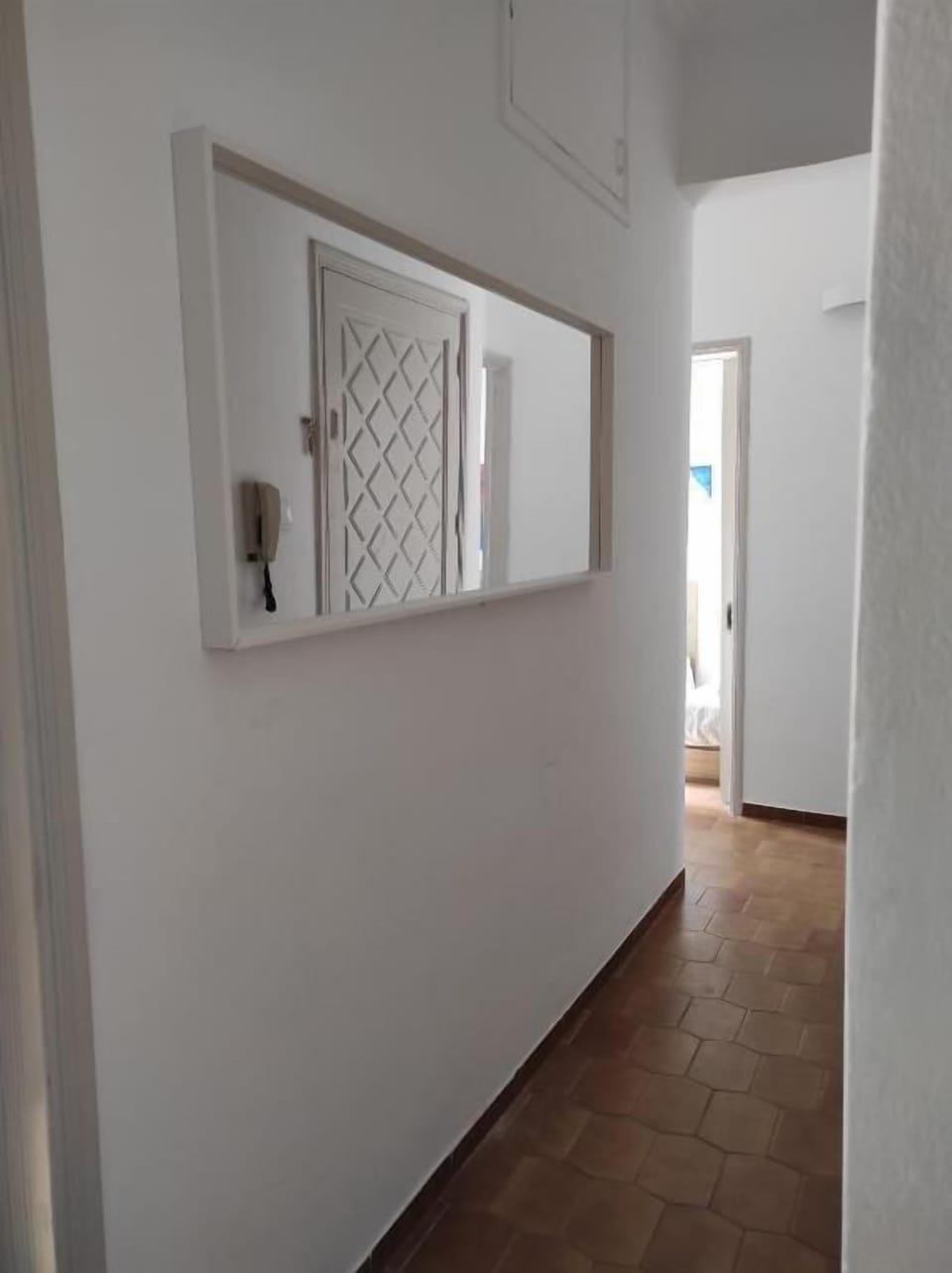 Handrails in hallways