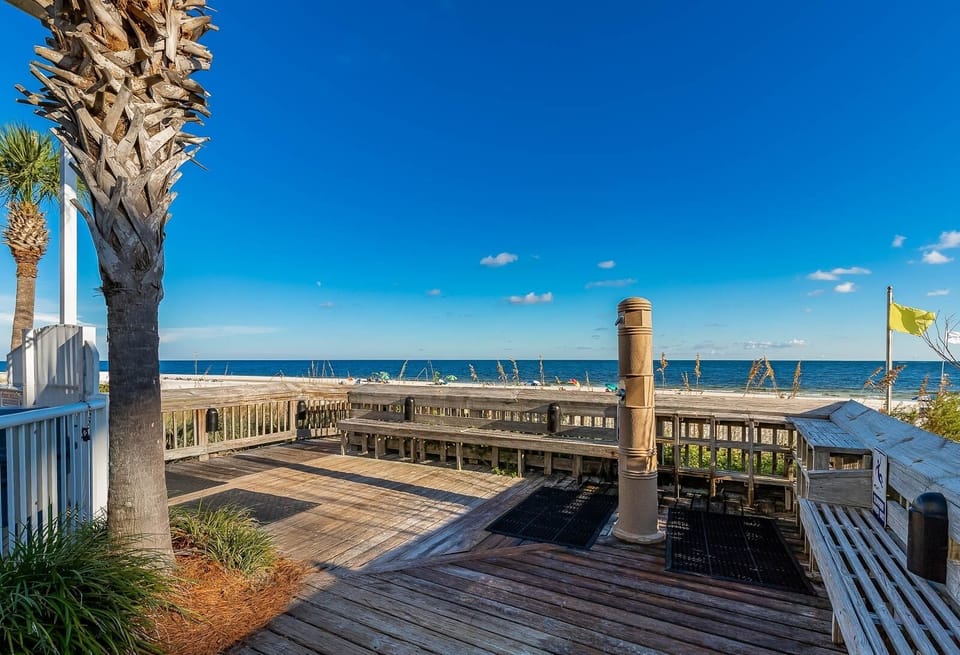 Condo, 1 Bedroom | Property grounds