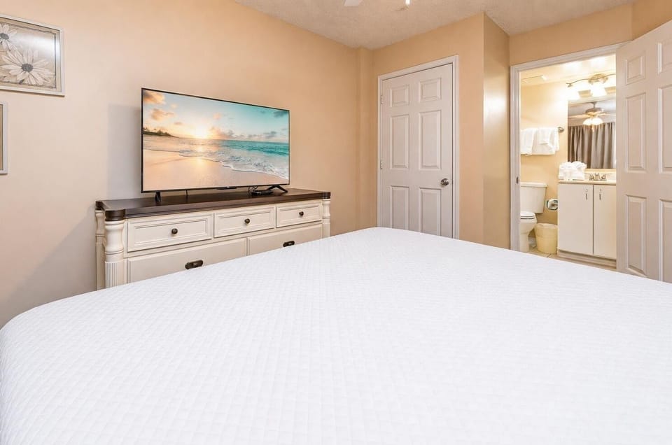 Condo, 1 Bedroom | 1 bedroom, WiFi (free)