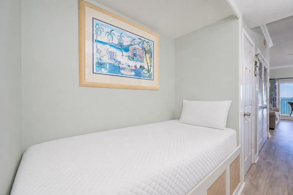 Condo, 1 Bedroom | 1 bedroom, WiFi (free)