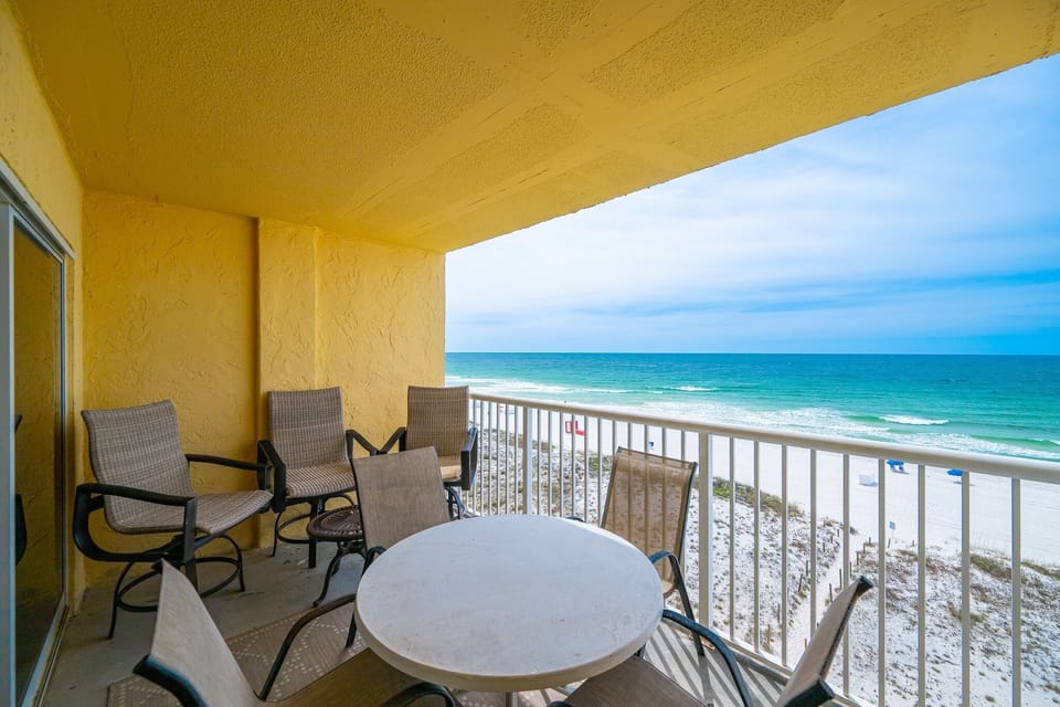 Condo, 2 Bedrooms | Outdoor dining