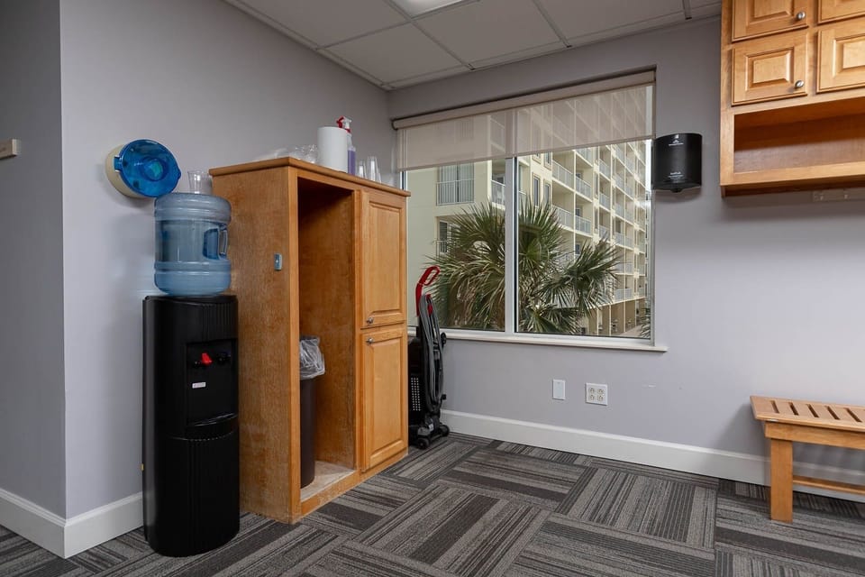 Condo, 3 Bedrooms | Interior