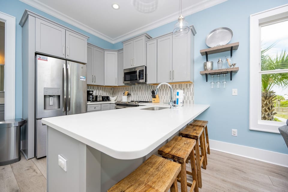 House, 3 Bedrooms | Private kitchen | Fridge, oven, coffee/tea maker