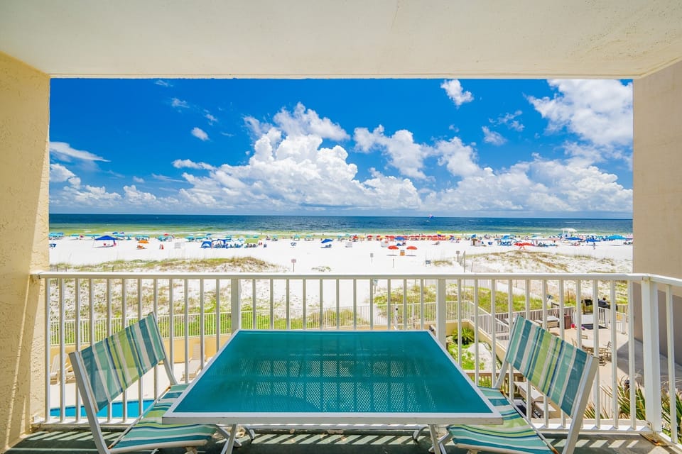 Condo, 2 Bedrooms | Outdoor dining